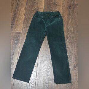 The Straight Leg Corduroy Pant boys size 6 
Adjustable waist green